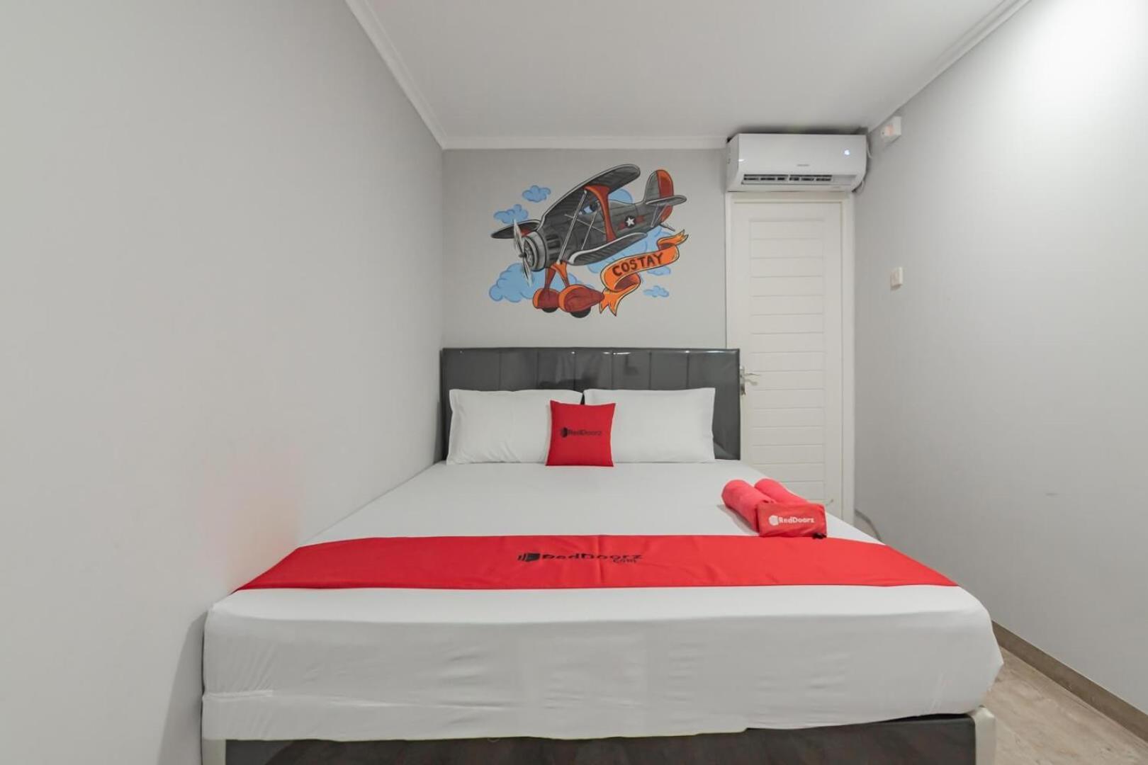 Reddoorz Plus Near Lembang Park & Zoo Bagian luar foto