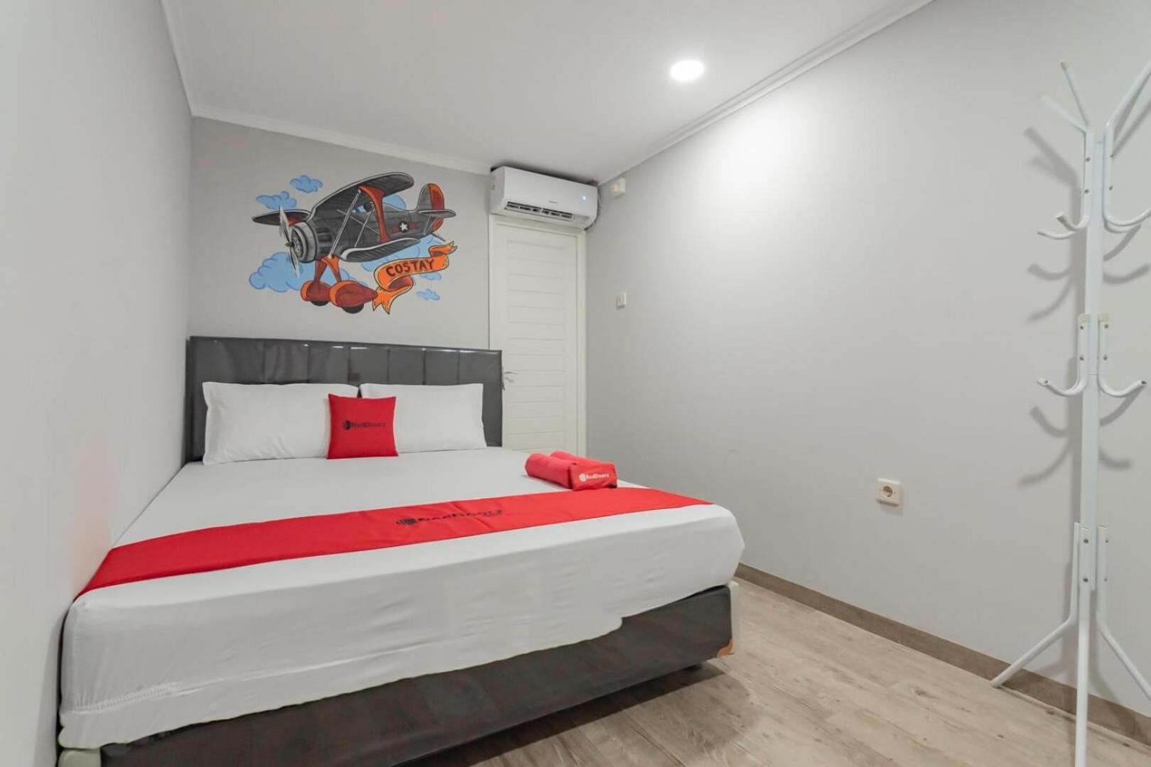 Reddoorz Plus Near Lembang Park & Zoo Bagian luar foto