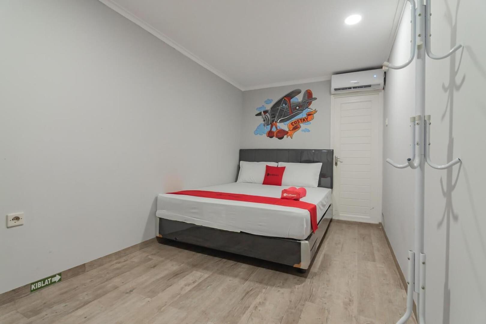 Reddoorz Plus Near Lembang Park & Zoo Bagian luar foto