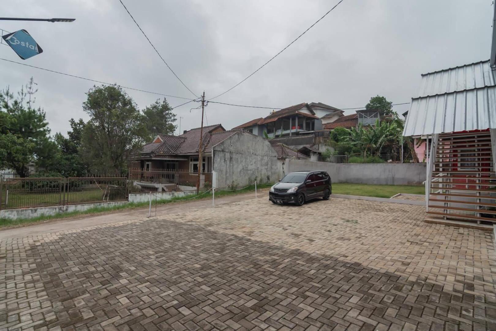 Reddoorz Plus Near Lembang Park & Zoo Bagian luar foto