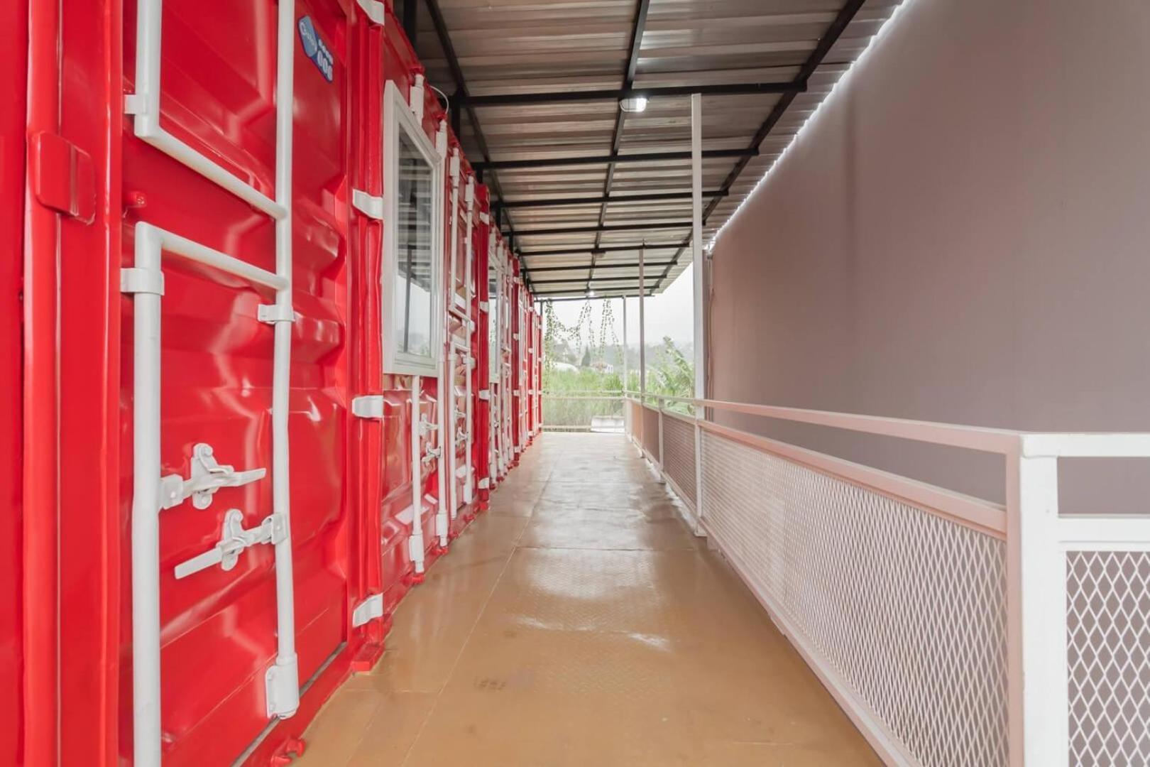 Reddoorz Plus Near Lembang Park & Zoo Bagian luar foto